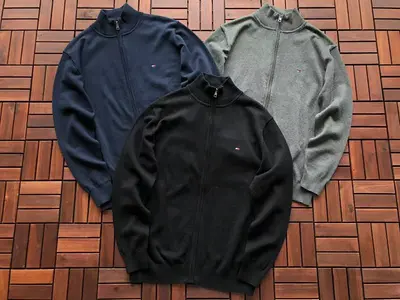 ¥~185 T 🔥🔥🔥 H🔥🔥🔥R SWEATER 22092124 (im 180CM 68KG iwear size 2XL in the photo)