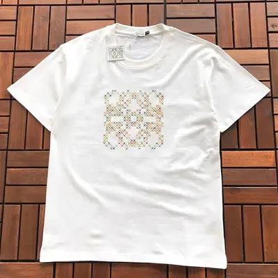 ¥~85 L🔥E🔥🔥 T-SHIRT 22092107 (im 176CM 58KG iwear size M in the photo)