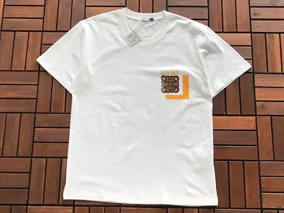 ¥~85 L🔥E🔥🔥 T-SHIRT 22092106 (im 176CM 58KG iwear size M in the photo)