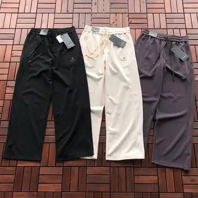 ￥~139 L🔥🔥UL🔥M🔥N TROUSERS 22092283 (im 180CM 68KG iwear size M in the photo)