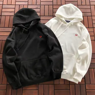 ¥~225 FRED PERRY HOODIE 22092351 (im 180CM 68KG iwear size L in the photo)