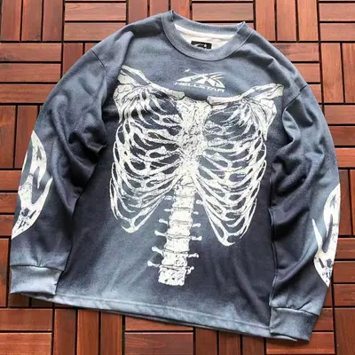 ￥~125 HELLSTAR LONG-SLEEVE 11092572 (im 180CM 68KG iwear size M in the photo)