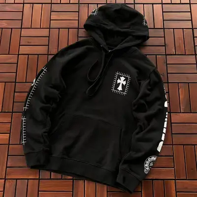 ￥~189 CH🔥OM🔥 HE🔥RTS HOODIE 11092568 (im 180CM 68KG iwear size S in the photo)
