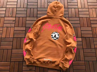 ￥~199 CH🔥OM🔥 HE🔥RTS HOODIE 11092548 (im 180CM 68KG iwear size S in the photo)