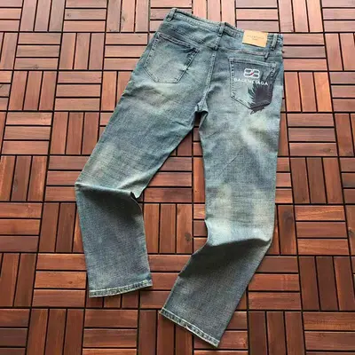 ￥~255 B🔥L🔥🔥🔥IA🔥A JEANS 22092679 (im 180CM 68KG iwear size 33 in the photo)