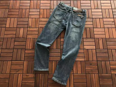 ¥~235 Z🔥🔥G🔥A JEANS 22092608 (im 180CM 68KG iwear size 33 in the photo)