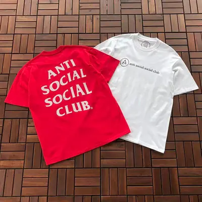 ￥~85ANTI SOCIAL SOCIAL CLUB T-SHIRT 11092918 (im 180CM 68KG iwear size L in the photo)