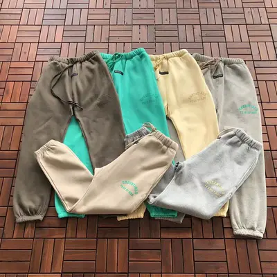 ￥~165 FOG TROUSERS FLEECE 11092905 (im 180CM 68KG iwear size S in the photo)