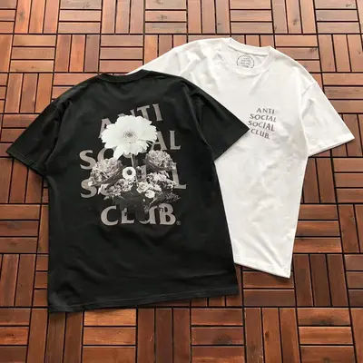 ￥~85 ANTI SOCIAL SOCIAL CLUB T-SHIRT 11092887 (im 180CM 68KG iwear size L in the photo)