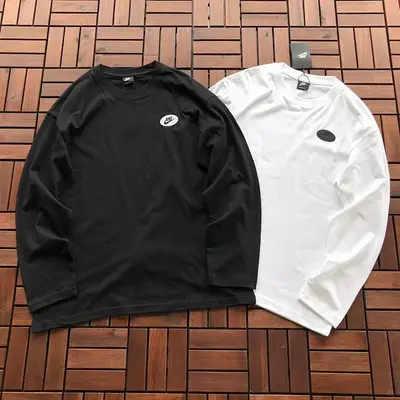 ￥~139 N🔥K🔥 LONG-SLEECE 22110430 (im 176CM 58KG iwear size XL in the photo)