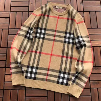 ￥~219 B🔥RB🔥RRY SWEATER 11110402(im 185CM 70KG iwear size XL in the photo)