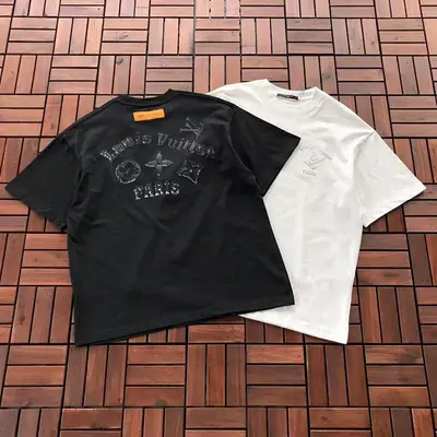 ￥~119 L🔥 T-SHIRT 11110774 (im 185CM 70KG iwear size M in the photo)