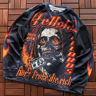 ￥~99 HELLSTAR LONG-SLEEVE 33110906 (im 176CM 58KG iwear size M in the photo)