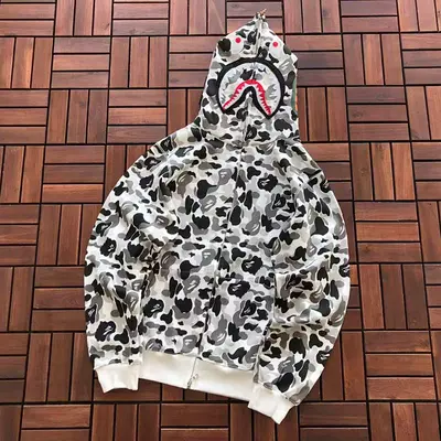 ￥~225 BAPE HOODIE FLEECE 11111054 (im 176CM 58KG iwear size M in the photo)
