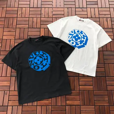 ￥~115 L🔥 T-SHIRT 11111114 (im 185CM 80KG iwear size M in the photo)