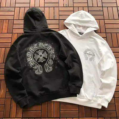￥~195 CH🔥OM🔥 HE🔥RTS HOODIE 11111122 (im 185CM 80KG iwear size S in the photo)