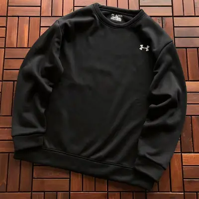 ￥~175 U🔥D🔥R A🔥MO🔥R SWEATER FLEECE 22111135 (im 185CM 80KG iwear size XL in the photo)