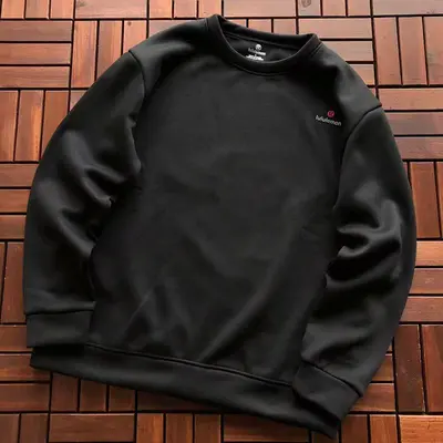 ￥~175 L🔥🔥UL🔥M🔥N SWEATER FLEECE 22111138 (im 185CM 80KG iwear size XL in the photo)