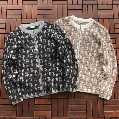 ￥~359 D🔥O🔥 SWEATER 11111103 (im 185CM 80KG iwear size L in the photo)