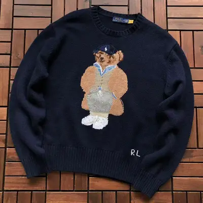 ￥~329 RA🔥PH🔥AU🔥EN SWEATER 22111153 (im 176CM 58KG iwear size M in the photo)