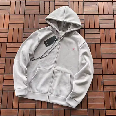 ¥~225 L🔥🔥UL🔥M🔥N HOODIE FLEECE 22111367 (im 185CM 80KG iwear size L in the photo)