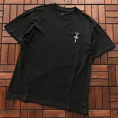 ￥~75 TRAVIS SCOTT T-SHIRT 33111474 (im 185CM 80KG iwear size M in the photo)