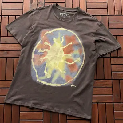 ￥~79 TRAVIS SCOTT T-SHI RT 33111466 (im 185CM 80KG iwear size M in the photo)