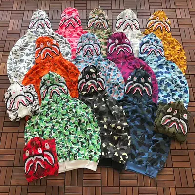 ¥~249 BAPE HOODIE 22111413 (im 176CM 58KG iwear size L in the photo) 22111413