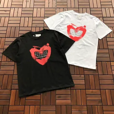 ￥~95 M🔥IS🔥N M🔥R🔥IE🔥A T-SHIRT 22111845 (im 176CM 58KG iwear size 46 in the photo)