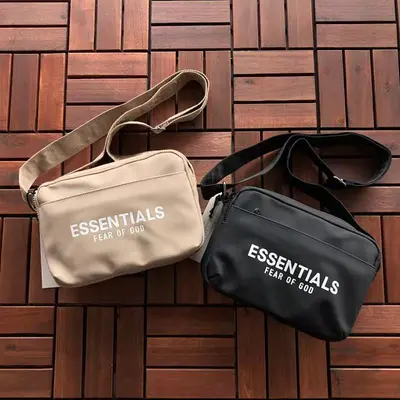 ¥~125 FOG BAG 22111810 (长16CM*宽23CM*高6CM)