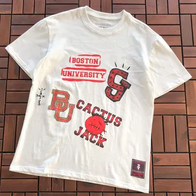￥~75 TRAVIS SCOTT T-SHIRT 33112101 (im 176CM 58KG iwear size M in the photo)