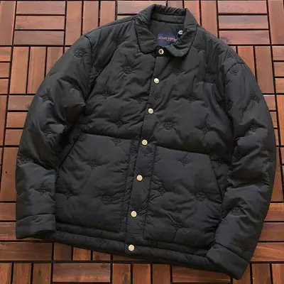 ￥~379 L🔥COTTON JACKET 11112143 (im 180CM 68KG iwear size L in the photo)