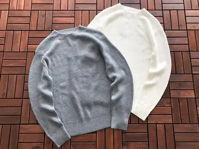 ￥~289 B🔥TT🔥🔥A V🔥N🔥TA SWEATER 11112106 (im 176CM 58KG iwear size S in the photo)