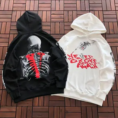 ￥~119 VLONE HOODIE 33112205 (im 176CM 58KG iwear size M in the photo)