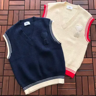 ¥~139 A🔥I SWEATER VEST 11112319 (im 176CM 58KG iwear size S in the photo)