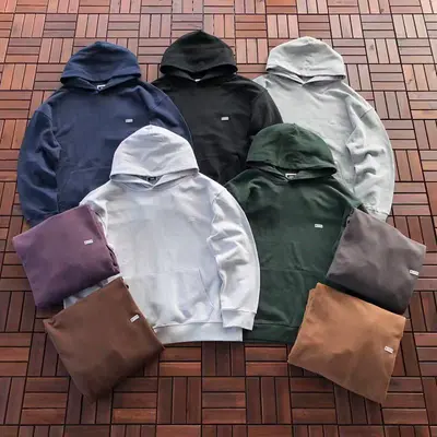 ￥~169 K🔥T🔥 HOODIE 33112301 (im 176CM 58KG iwear size M in the photo)