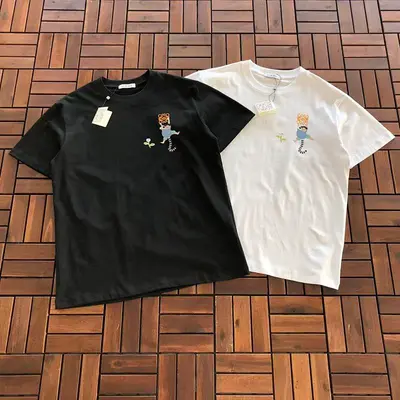 ￥~115 L🔥E🔥🔥 T-SHIRT 11112433 (im 176CM 58KG iwear size S in the photo)