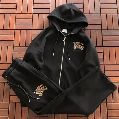 换季通知 ￥~419 B🔥RB🔥RRY HOODIE TROUSERS 33112650 (im 180CM 68KG iwear size L in the photo)
