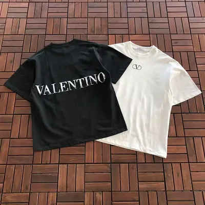 ￥~129 VALENTINO T-SHIRT 33112660 (im 180CM 68KG iwear size L in the photo)