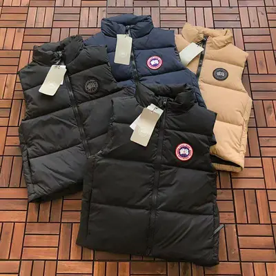 ￥~319 C🔥N🔥🔥A G🔥🔥🔥E DOWN VEST 33112699 (im 176CM 58KG iwear size L in the photo)