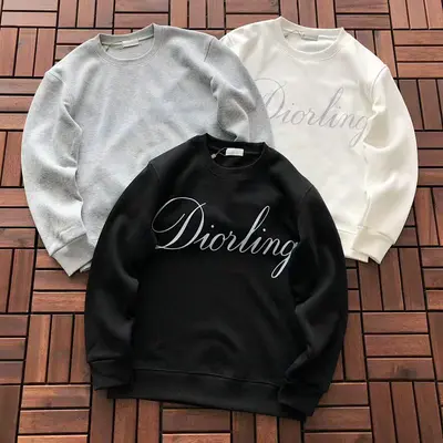 ￥~175 D🔥O🔥 SWEATER FLEECE 22112748 (im 176CM 58KG iwear size M in the photo)