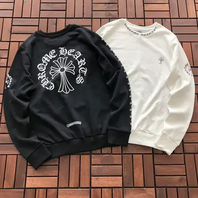 ￥~125 CH🔥OM🔥 HE🔥RTS SWEATER 33112706 (im 176CM 58KG iwear size M in the photo)