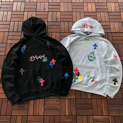 ￥~175 CH🔥OM🔥 HE🔥RTS HOODIE 33112740 (im 176CM 58KG iwear size M in the photo)