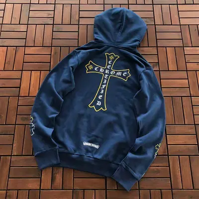 ￥~139 CH🔥OM🔥 HE🔥RTS HOODIE 33112737 (im 176CM 58KG iwear size M in the photo)