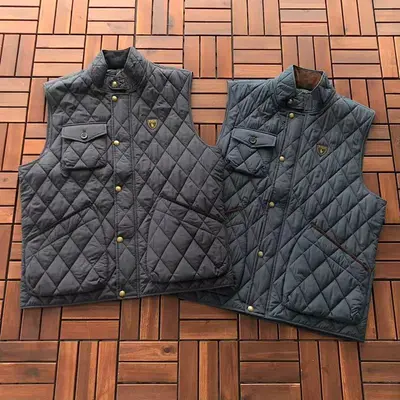 ￥~389 RA🔥PH🔥AU🔥EN COTTON VEST 22112842 (im 185CM 73KG iwear size M in the photo)
