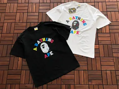 ￥~89 BAPE T-SHIRT 11112824 (im 176CM 58KG iwear size M in the photo)