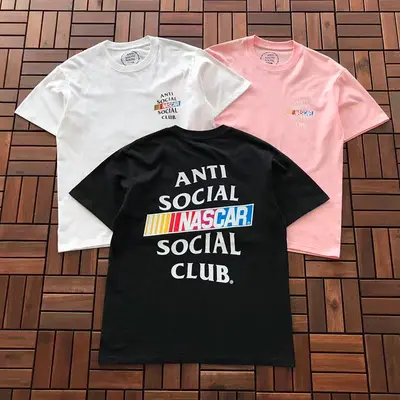 ￥~85 ANTI SOCIAL SOCIAL CLUB T-SHIRT 11112813 (im 176CM 58KG iwear size M in the photo)