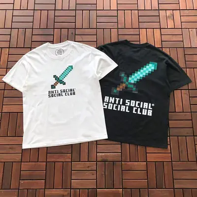 ￥~85 ANTI SOCIAL SOCIAL CLUB T-SHIRT 11112810 (im 176CM 58KG iwear size M in the photo)