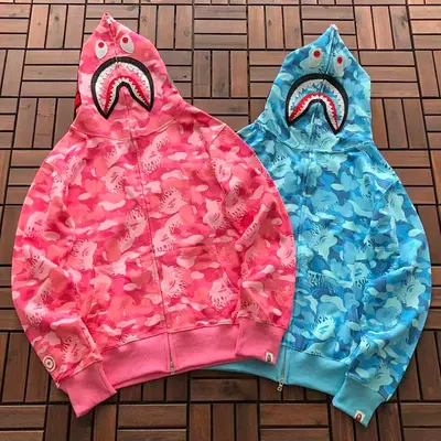 ￥~169 BAPE HOODIE 11113019 (im 176CM 58KG iwear size M in the photo)
