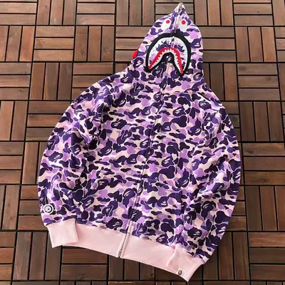 ￥~169 BAPE HOODIE 11113017 (im 176CM 58KG iwear size M in the photo)
